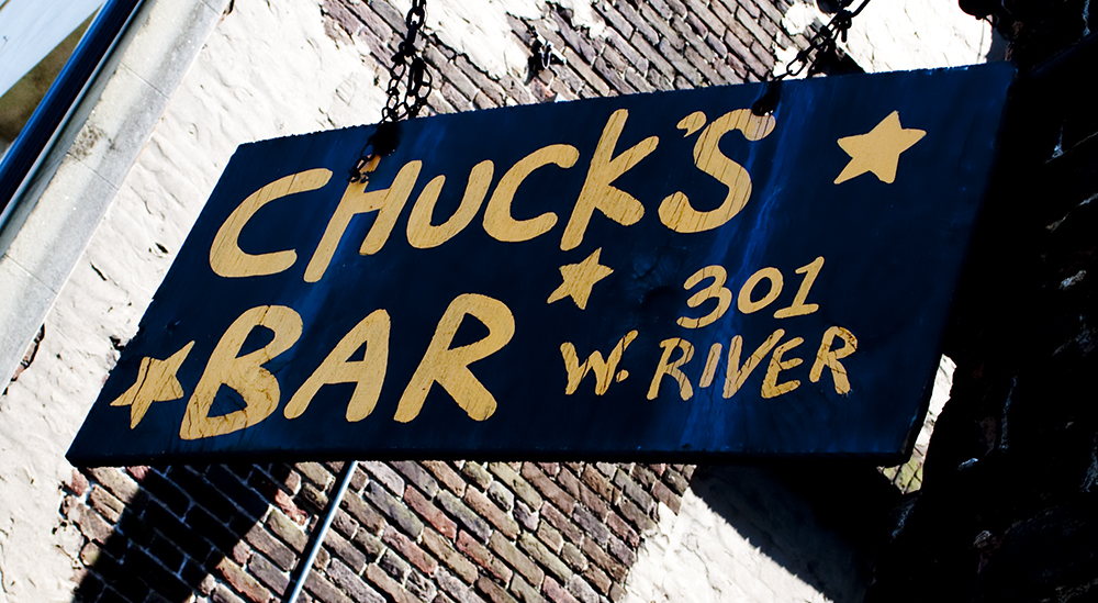 Chucks Bar